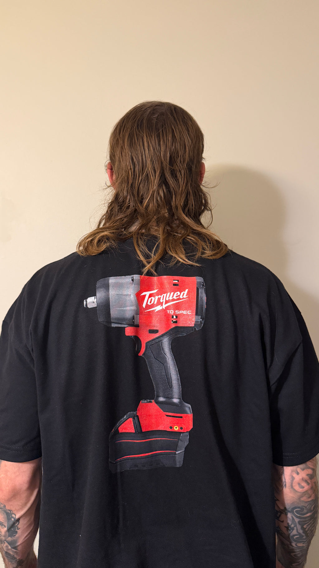 TORQUED TEE